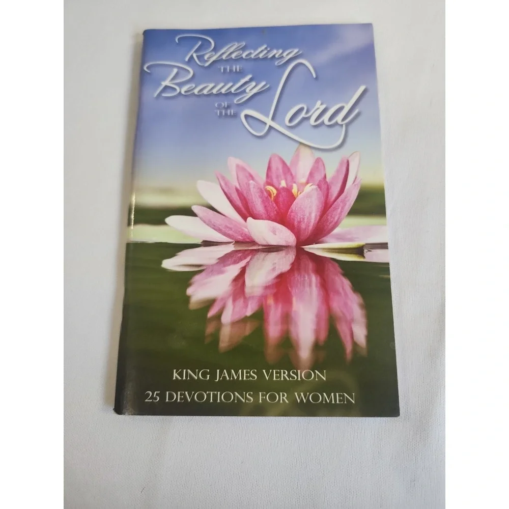 Lot Of 5 Devotional‎ Books God's Little Devotional Book for Moms & 4 More